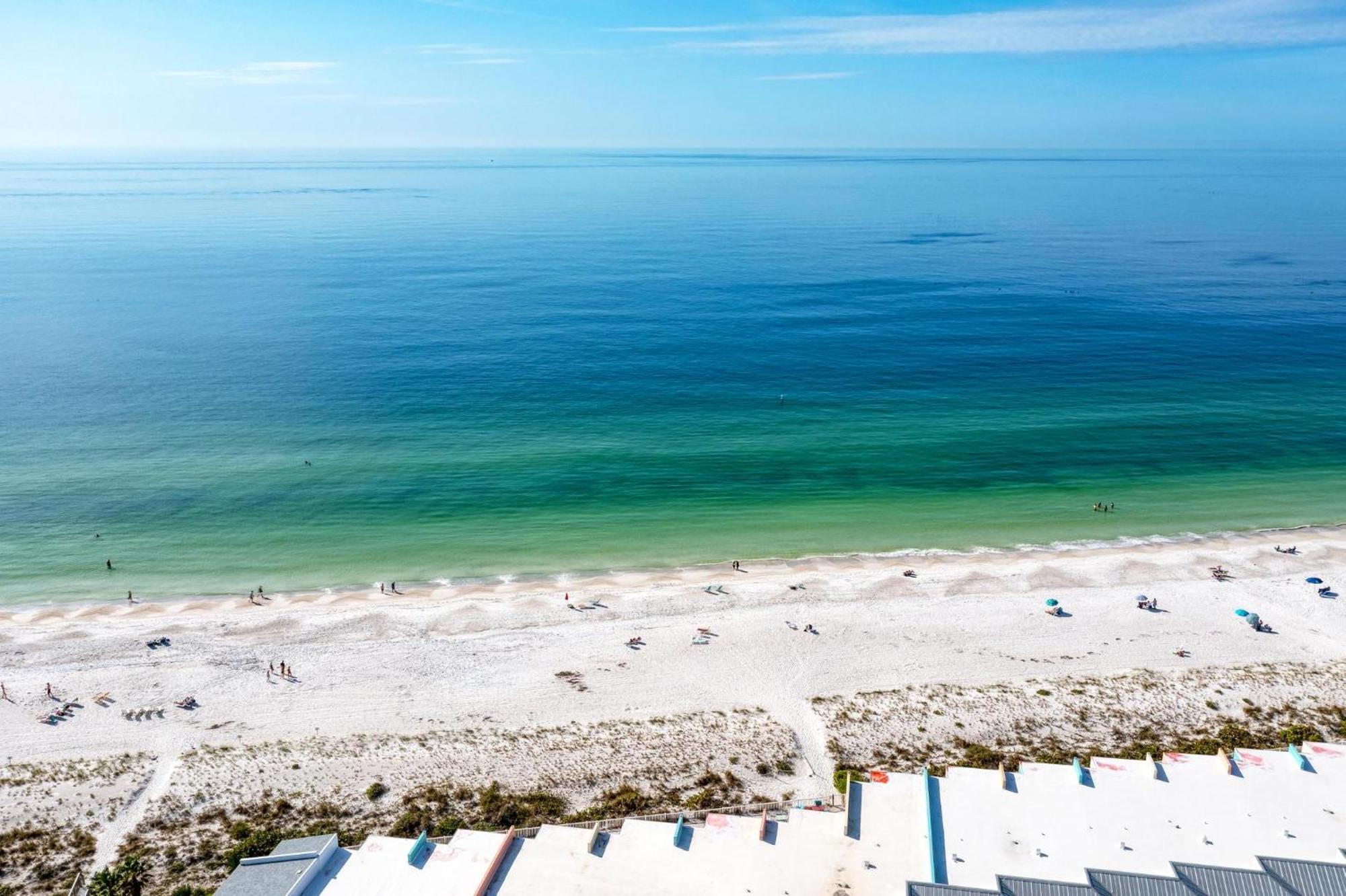 Anna Maria Island Runaway Tropical Dream-One Minute Walk To The Beach-Heated Pool Bradenton Beach Eksteriør billede
