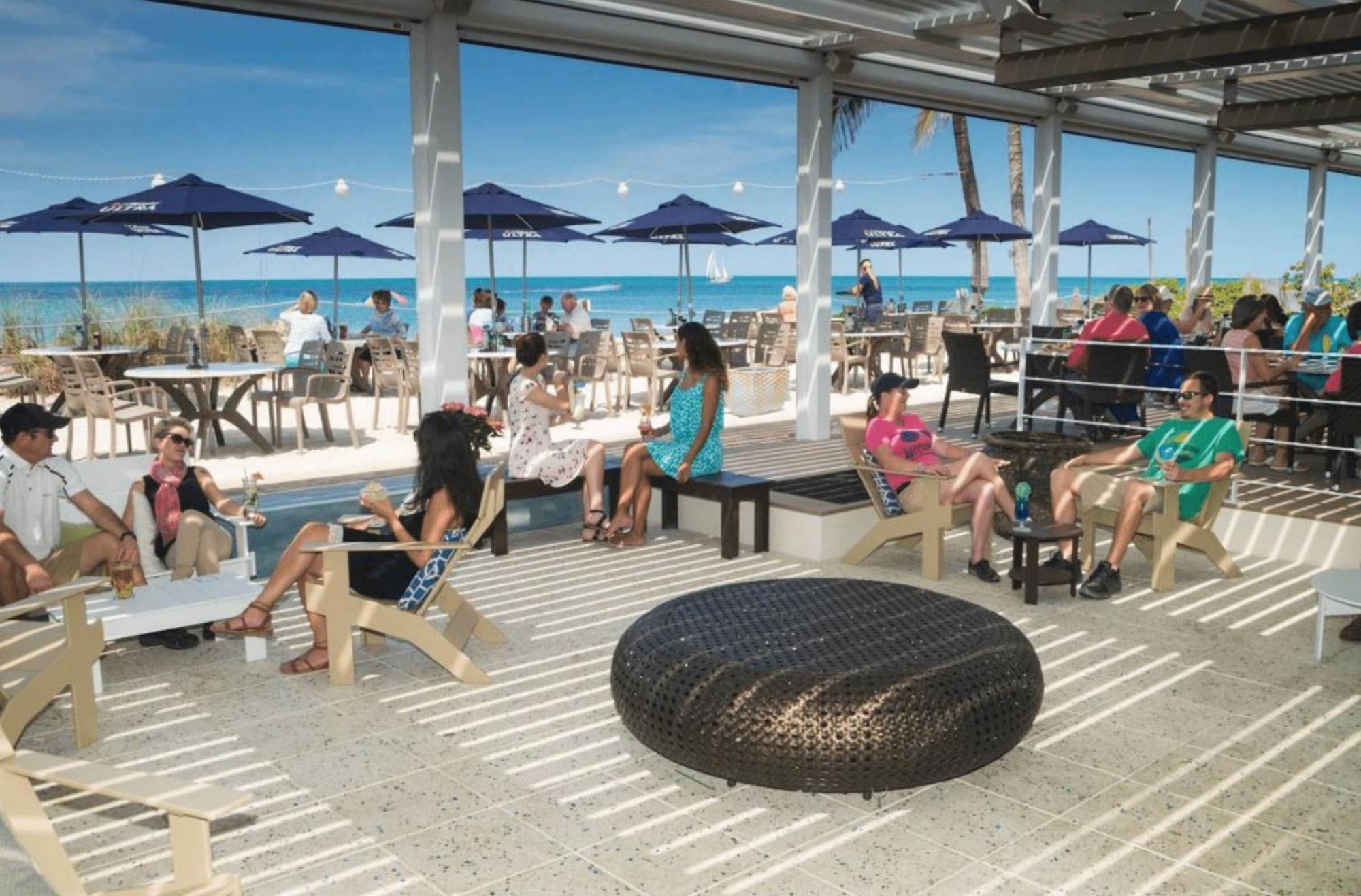 Anna Maria Island Runaway Tropical Dream-One Minute Walk To The Beach-Heated Pool Bradenton Beach Eksteriør billede